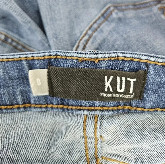 Kut from the kloth Catherine boyfriend short mid rise rolled cuff with fray trim - Picture 3 of 6